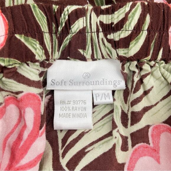 Soft Surroundings Floral Island Capri Pants Petite Medium‎ - Picture 6 of 6